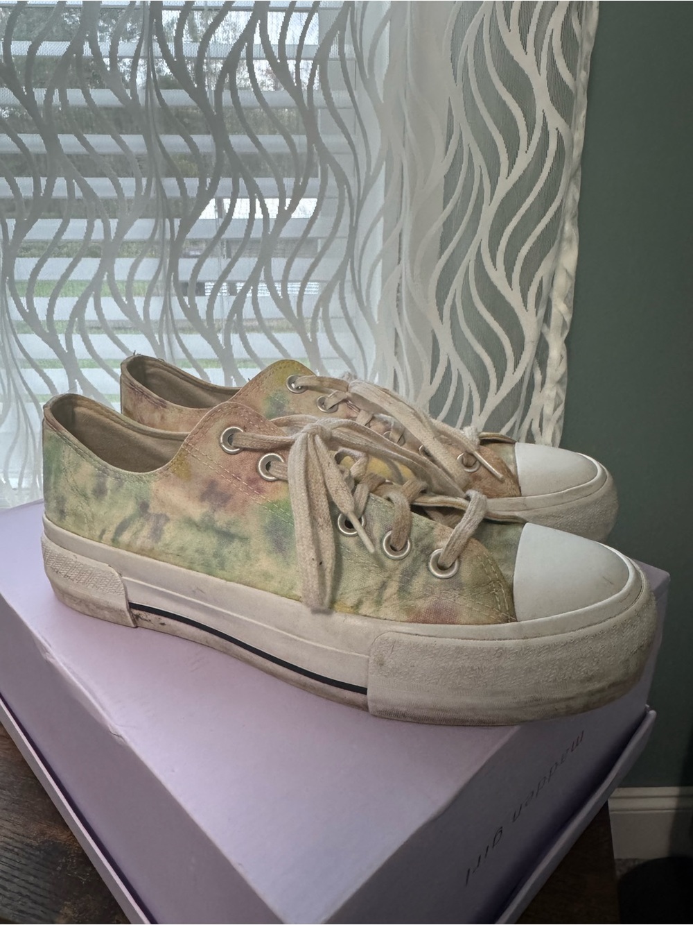 Tie-Dye Low Top Canvas Sneakers Women’s